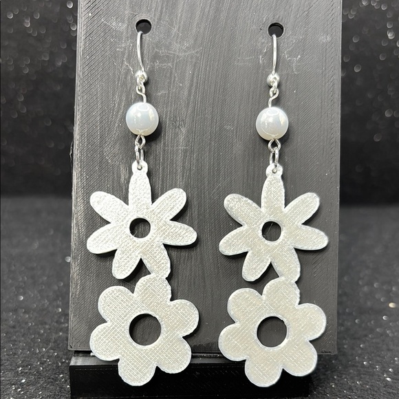 Handmade Jewelry - Floral Drop Earrings